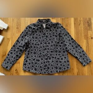 CHICOS CHICO’S black white long sleeve button down front shirt top 2 12